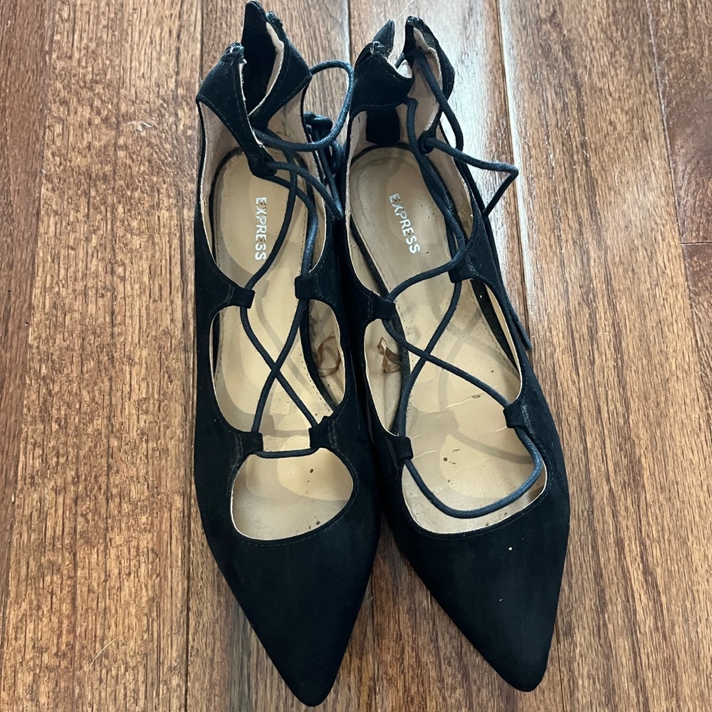 Express Tie Up Flats